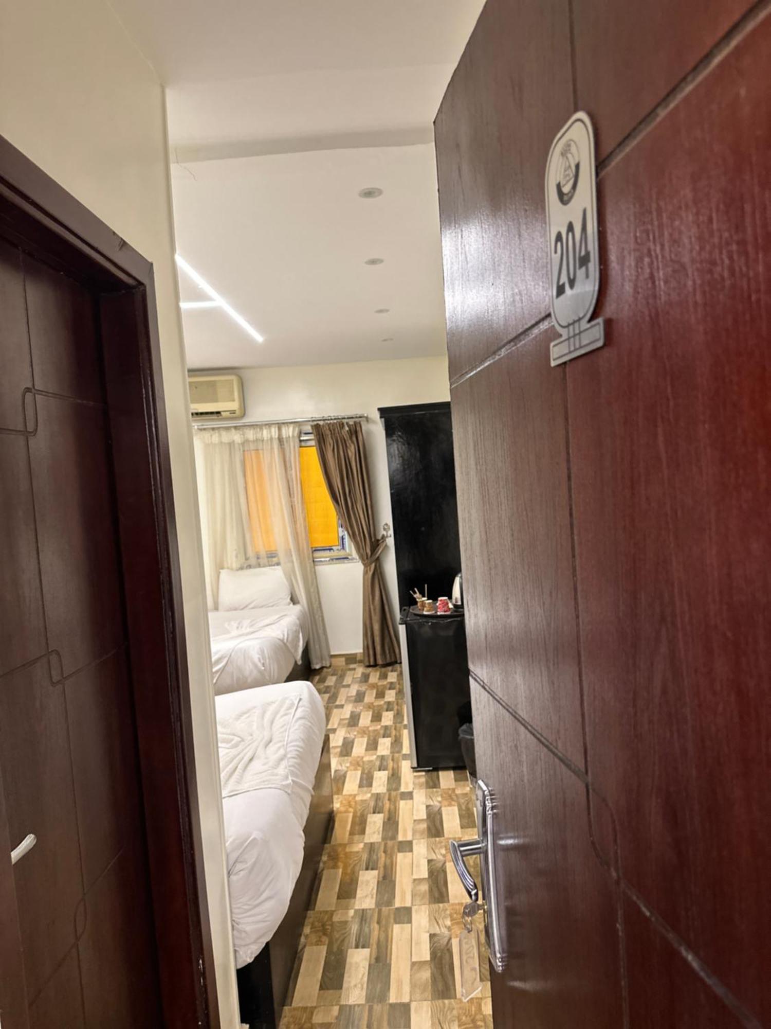 Basha Pyramids Inn Kafret el-Gabal エクステリア 写真