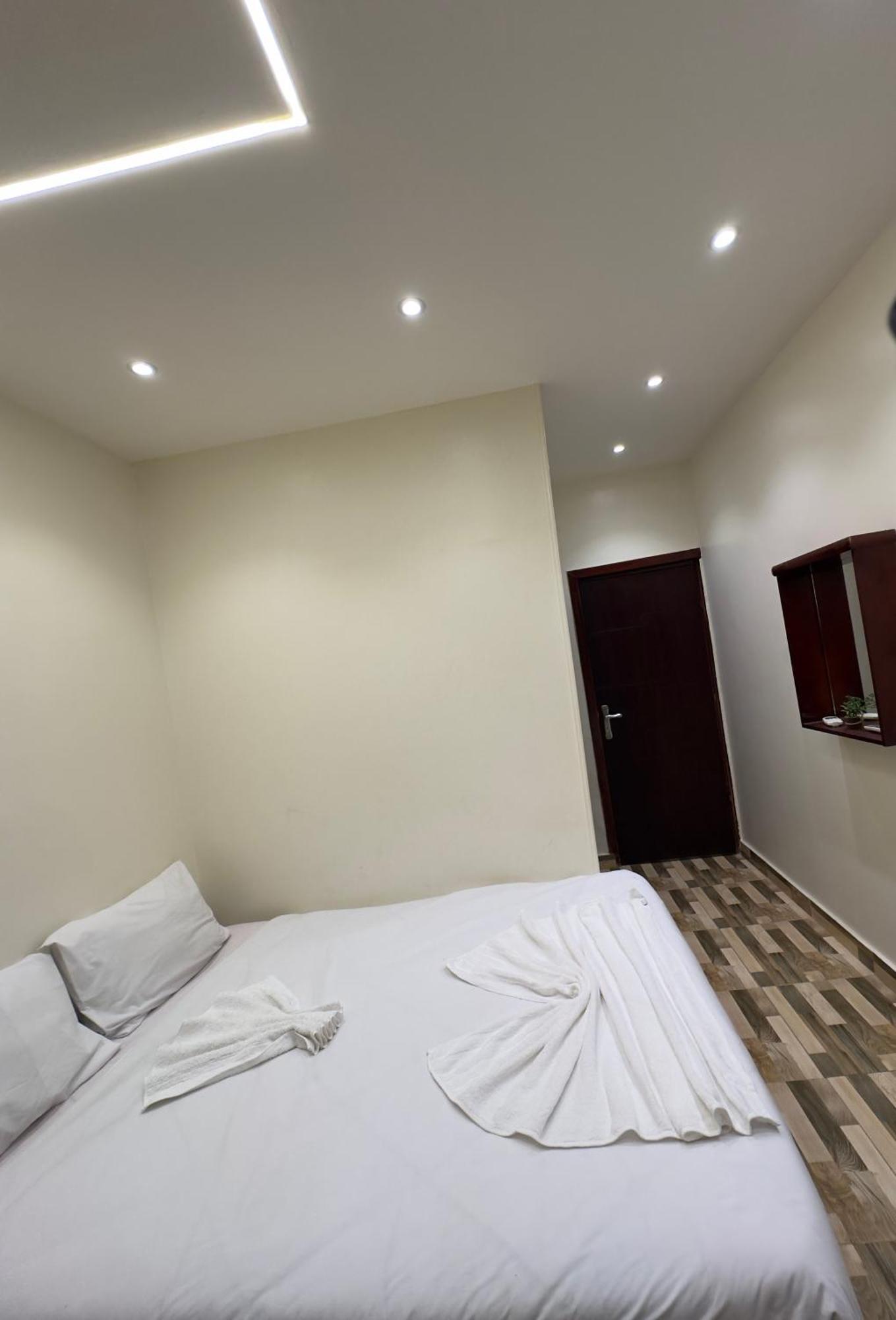 Basha Pyramids Inn Kafret el-Gabal エクステリア 写真