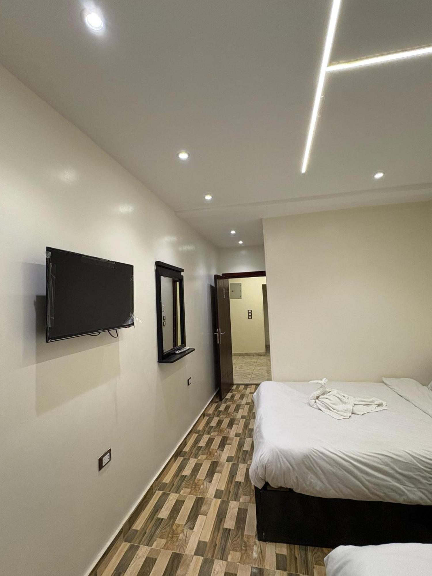 Basha Pyramids Inn Kafret el-Gabal エクステリア 写真